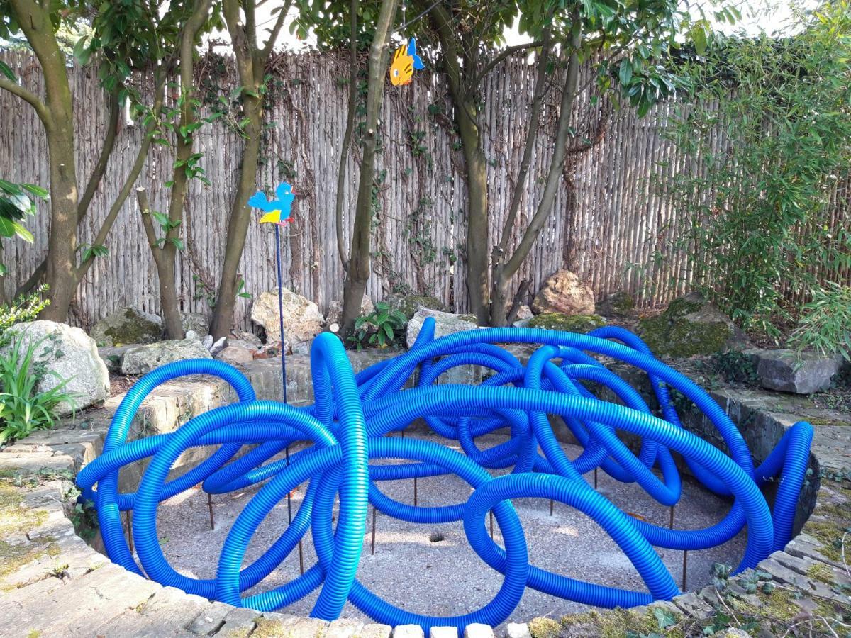 Gite Dans Parc De Sculptures - Gîte Pondichery Port-Mort Buitenkant foto